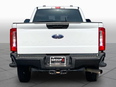 Used 2025 Ford F250 XL AWD/4WD image 5