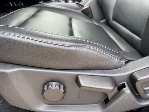 New 2025 Ford Bronco Badlands image 13