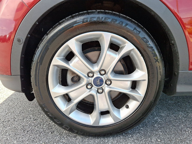 Used 2015 Ford Escape Titanium w/ Equipment Group 301A FWD image 8