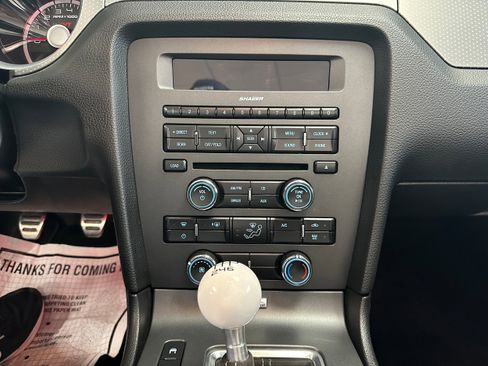 Used 2011 Ford Mustang Shelby GT500 w/ SVT Performance Pkg image 12