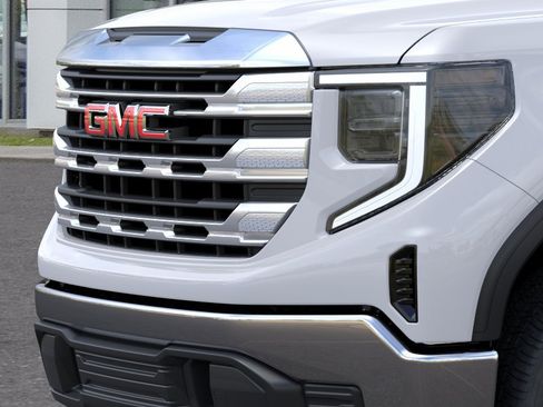New 2026 GMC Sierra 1500 SLE w/ Preferred Package RWD image 13