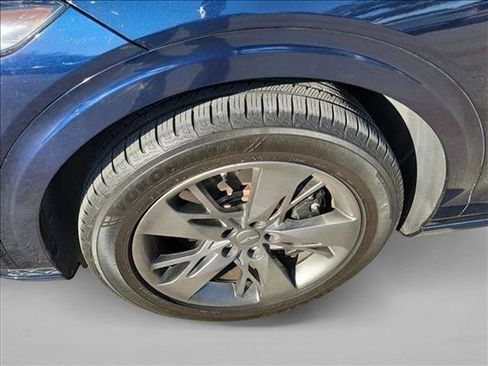 Used 2022 Genesis GV70 3.5T Sport AWD/4WD image 9