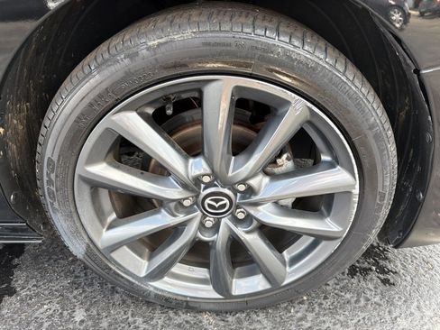 Used 2023 MAZDA MAZDA3 s FWD image 38