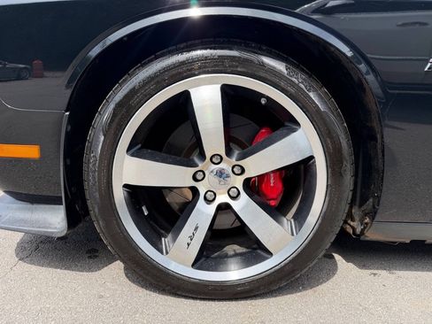 Used 2013 Dodge Challenger SRT8 w/ Harman Kardon Audio Group RWD image 19