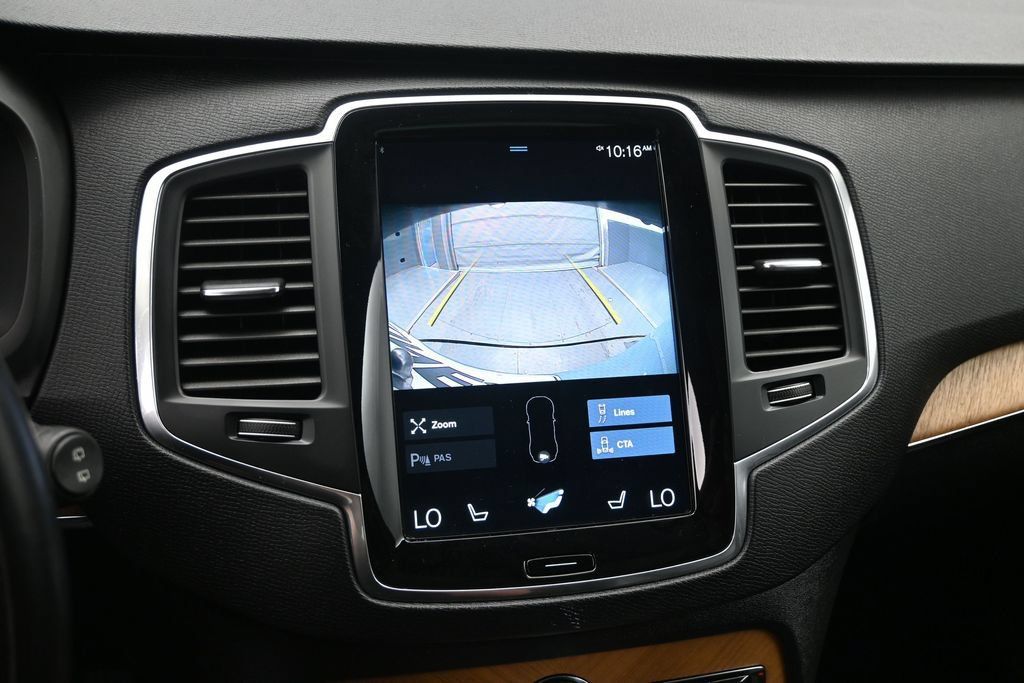 Used 2022 Volvo XC90 T6 Momentum w/ Climate Package AWD/4WD image 14