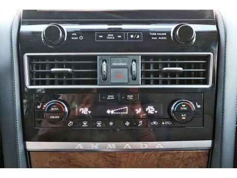 Used 2024 Nissan Armada SL w/ Captain's Chairs Package image 24