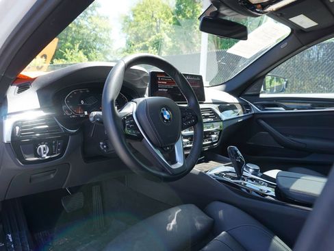 Used 2023 BMW 540i xDrive w/ Premium Package AWD/4WD image 10