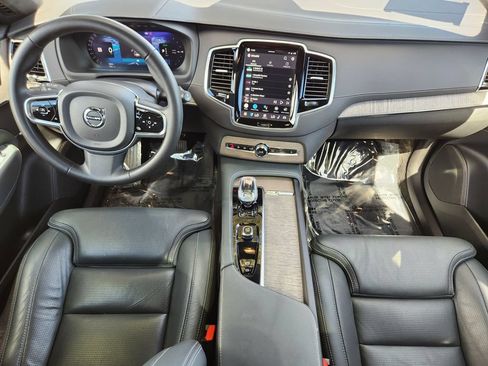 Used 2024 Volvo XC90 T8 Ultimate w/ Lounge Package AWD/4WD image 16