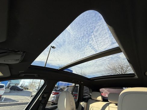 Used 2023 BMW X3 M40i w/ Premium Package image 5