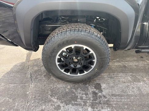 New 2026 Toyota Tacoma TRD Off-Road AWD/4WD image 21