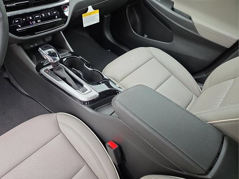 New 2026 Buick Envista Avenir FWD image 25