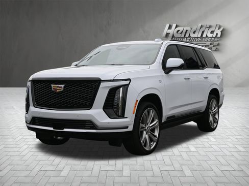 Used 2026 Cadillac Escalade Platinum Sport w/ LPO, Floor Liner Package AWD/4WD image 5
