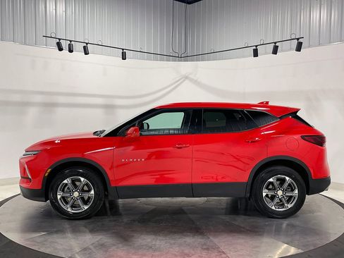 Used 2025 Chevrolet Blazer LT AWD/4WD image 14