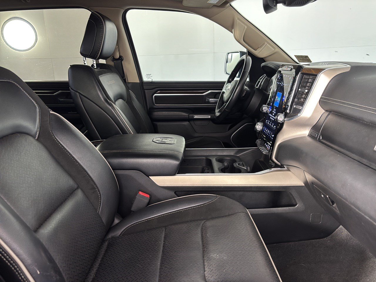 Used 2021 RAM 1500 Laramie RWD image 30
