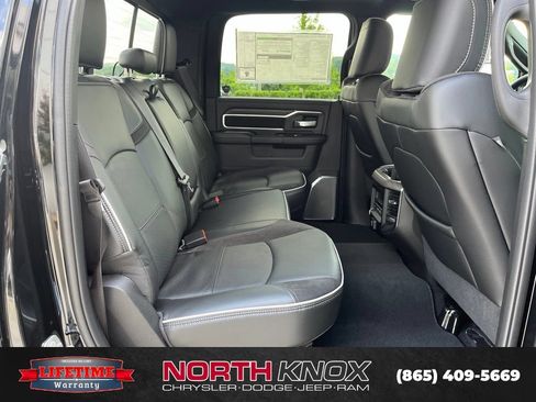 New 2026 RAM 2500 Laramie AWD/4WD image 21
