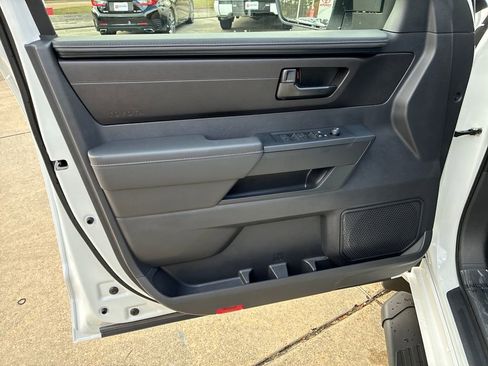 New 2026 Toyota Tundra SR image 12