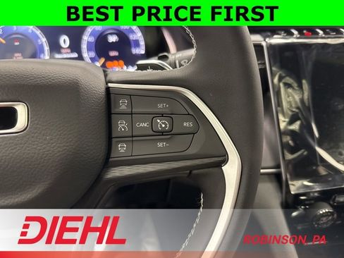 New 2026 Jeep Grand Cherokee Laredo X AWD/4WD image 26