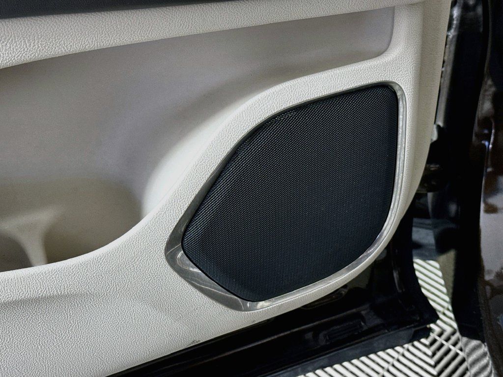 Used 2019 Lincoln Nautilus Reserve FWD image 19