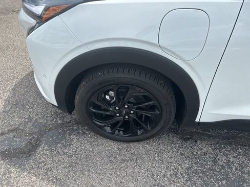 New 2027 Chevrolet Bolt RS w/ Super Cruise Package FWD image 10