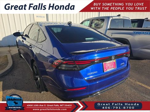 Used 2025 Honda Accord Sport image 4