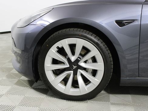 Used 2023 Tesla Model 3 Standard Range image 4