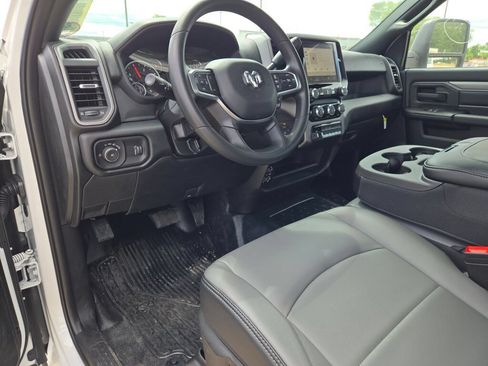 New 2026 RAM 5500 Tradesman AWD/4WD image 19