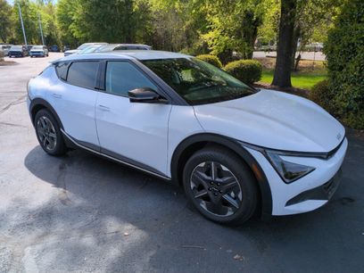 New 2025 Kia EV6 Light