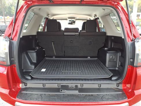 Used 2023 Toyota 4Runner TRD Off-Road image 14