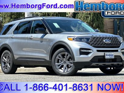 New 2024 Ford Explorer XLT w/ Equipment Group 202A