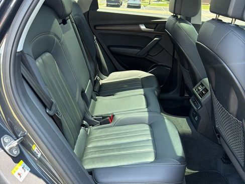 Used 2021 Audi Q5 2.0T Premium w/ Convenience Package AWD/4WD image 14