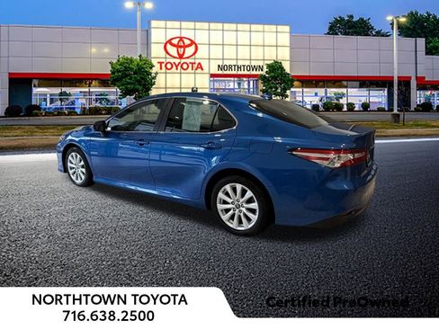 Used 2019 Toyota Camry LE w/ Convenience Package FWD image 3