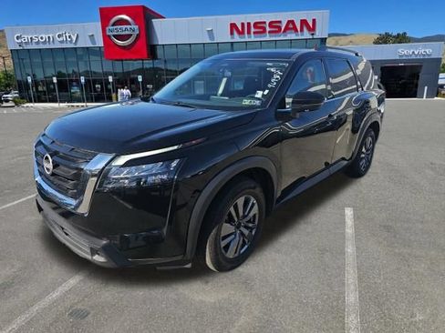 Certified 2024 Nissan Pathfinder SV AWD/4WD image 3