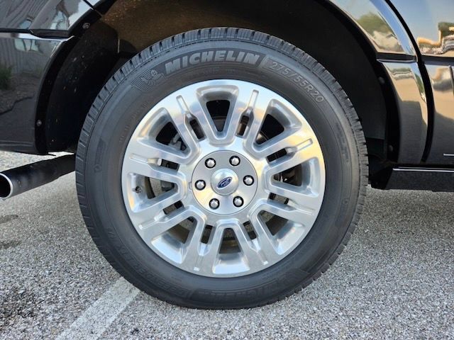 Used 2014 Ford Expedition Limited w/ Equipment Group 301A AWD/4WD image 35
