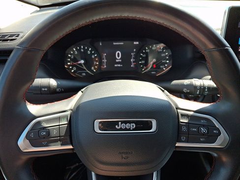 Used 2022 Jeep Compass Trailhawk w/ Sun and Sound Group image 19