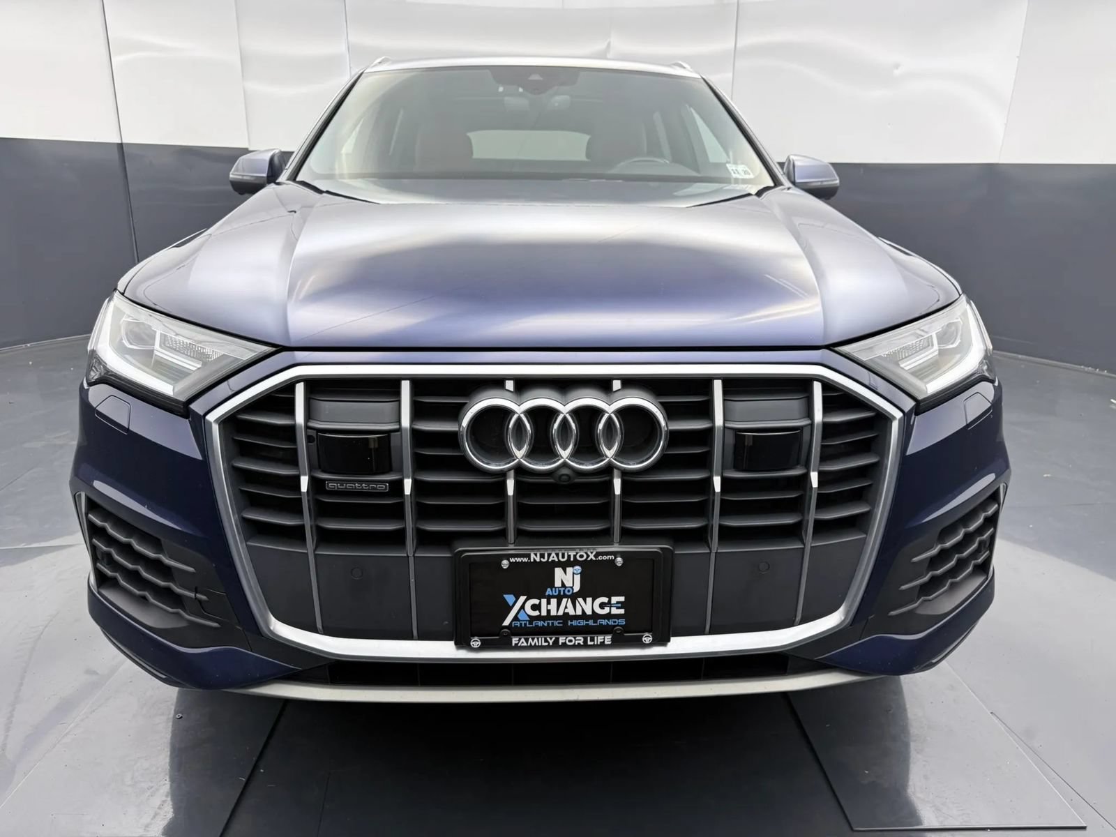 Used 2022 Audi Q7 3.0T Premium Plus w/ Premium Plus Package AWD/4WD image 2