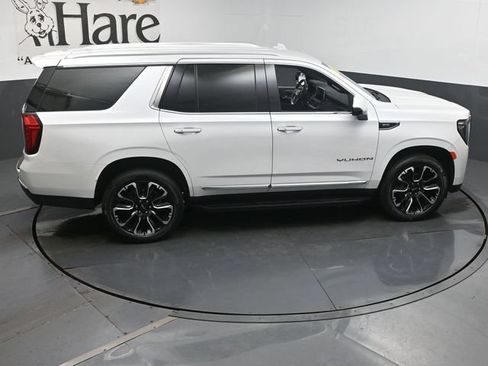 Used 2023 GMC Yukon SLT w/ SLT Luxury Package AWD/4WD image 45