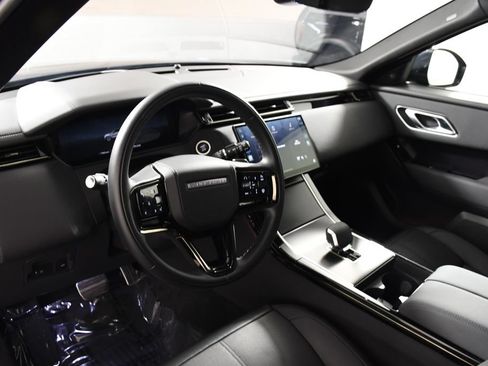 Certified 2026 Land Rover Range Rover Velar Dynamic SE AWD/4WD image 12