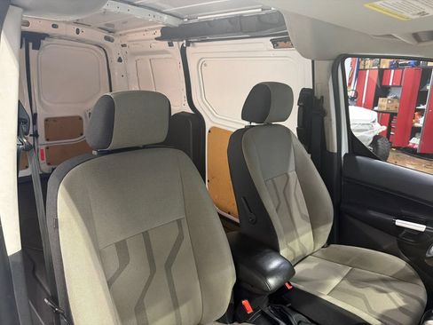 Used 2017 Ford Transit Connect XLT FWD image 13
