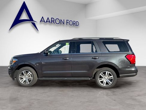 New 2024 Ford Expedition XLT image 2