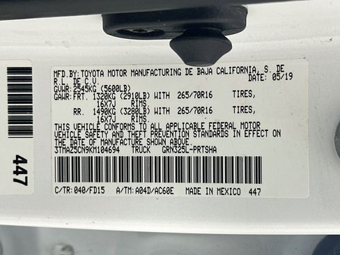 Used 2019 Toyota Tacoma TRD Off-Road RWD image 29