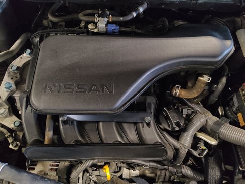 Used 2018 Nissan Rogue Sport S w/ S Appearance Package FWD image 30