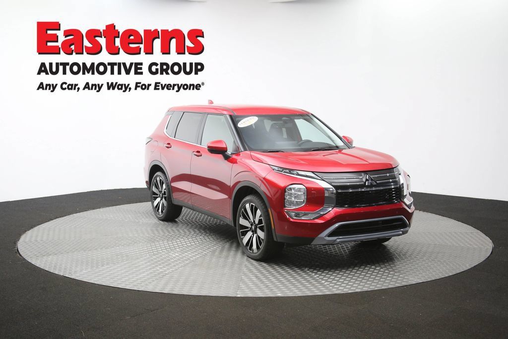 Used 2025 Mitsubishi Outlander SE AWD/4WD image 53