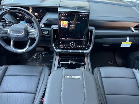 New 2026 GMC Yukon XL Denali w/ Denali Reserve Package AWD/4WD image 15