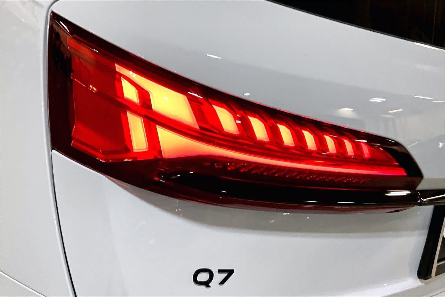 Used 2026 Audi Q7 2.0T Premium AWD/4WD image 14