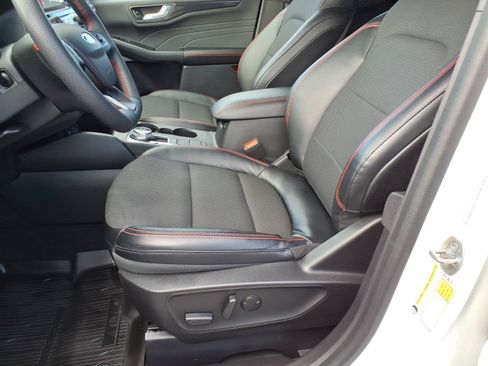 Used 2023 Ford Escape ST-Line Select AWD/4WD image 16