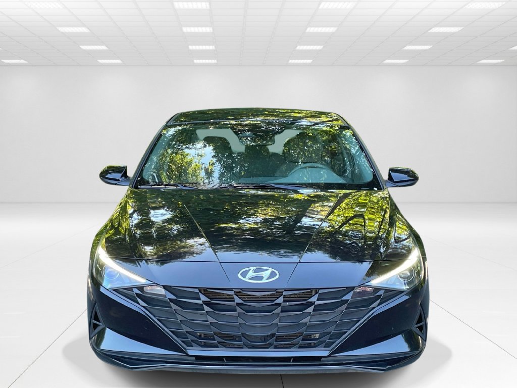 Used 2023 Hyundai Elantra Blue FWD image 2