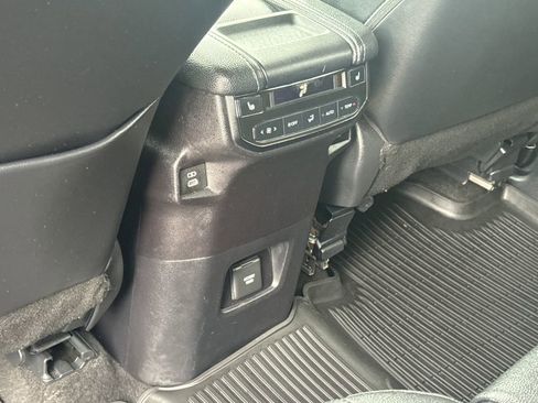 Used 2024 Toyota Grand Highlander AWD image 38