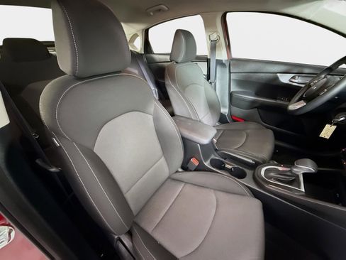 Certified 2023 Kia Forte LXS FWD image 25