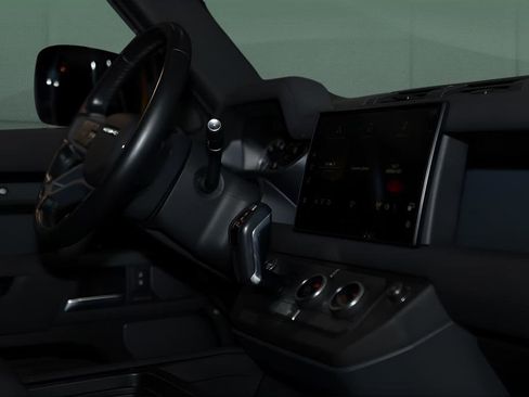 Used 2023 Land Rover Defender 110 X-Dynamic SE image 18