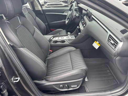 Used 2026 Genesis G70 2.5T Prestige AWD/4WD image 13